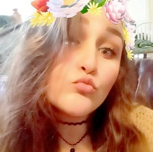 Meet your Posher, Hannah